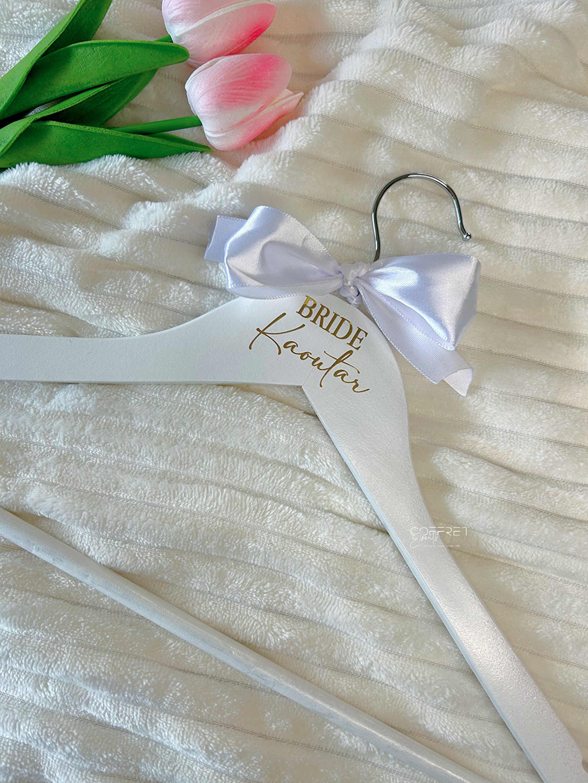 Cintre personnalisé