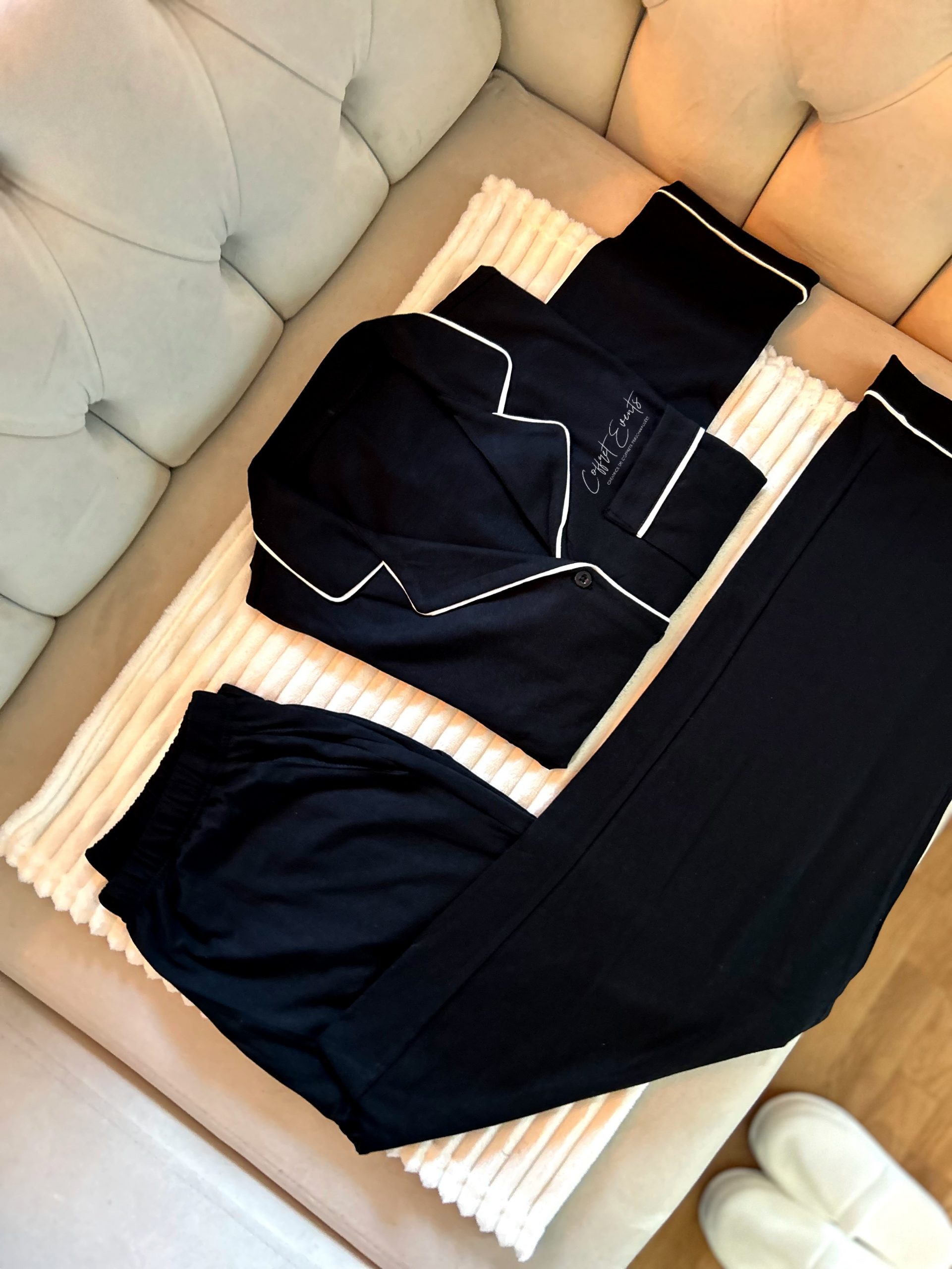 Pyjama 2 pièces personnalisé – Image 2