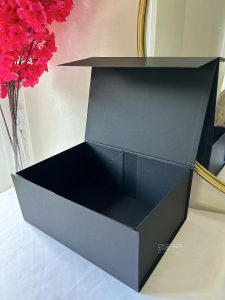 Boîte cadeau noire